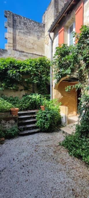 Appartement Avec Son Patio Dans Centre Historique De Bourg Eksteriør bilde