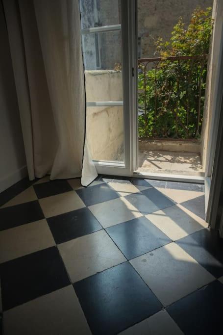 Appartement Avec Son Patio Dans Centre Historique De Bourg Eksteriør bilde