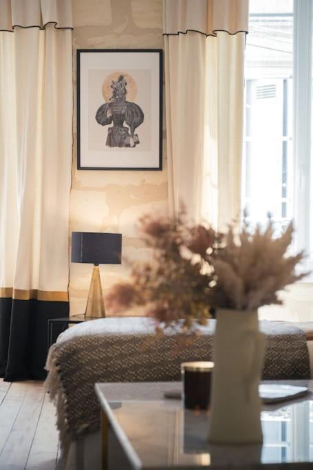 Appartement Avec Son Patio Dans Centre Historique De Bourg Eksteriør bilde